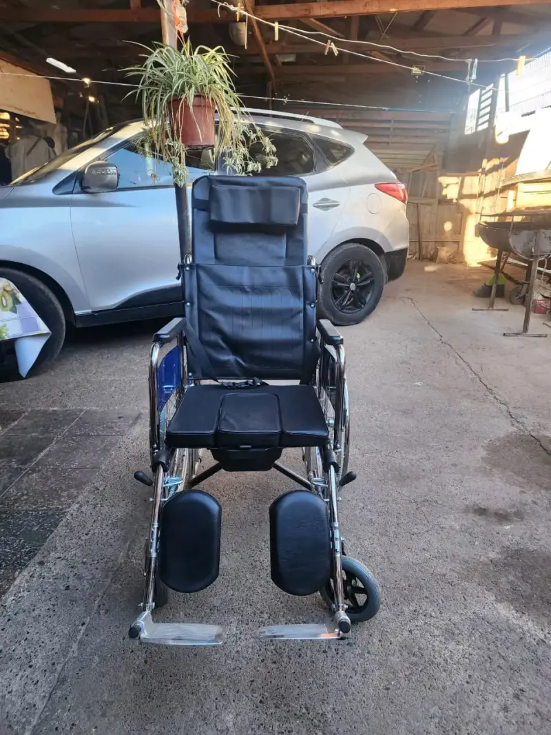 Silla de ruedas plegable neurológica con freno manual - 2