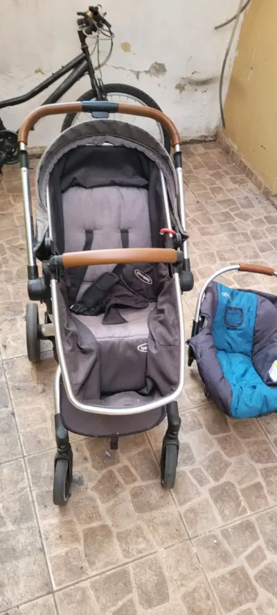 Coche de bebé Bebesit con silla de auto - miniatura 2