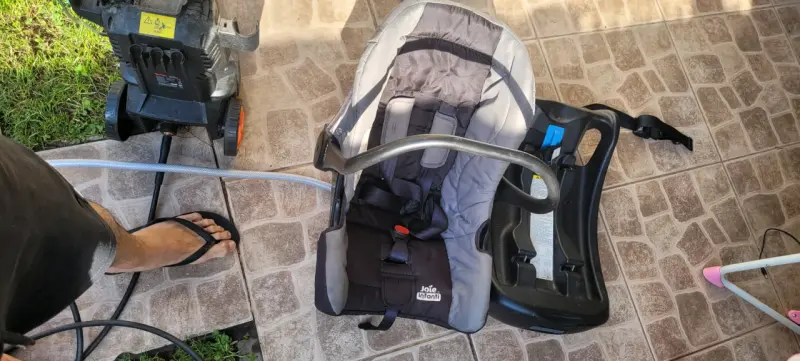 Silla de auto para bebé Joie Infanti con base - 2