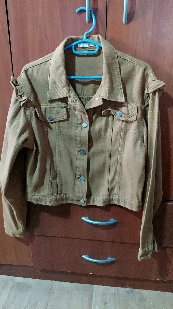 Chaqueta de mezclilla marrón para mujer