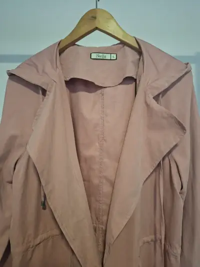 Abrigo ligero rosa con capucha Talla L - miniatura 6