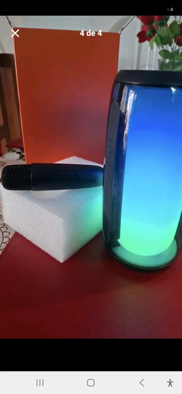 Parlante inalámbrico portátil con luces LED - 3