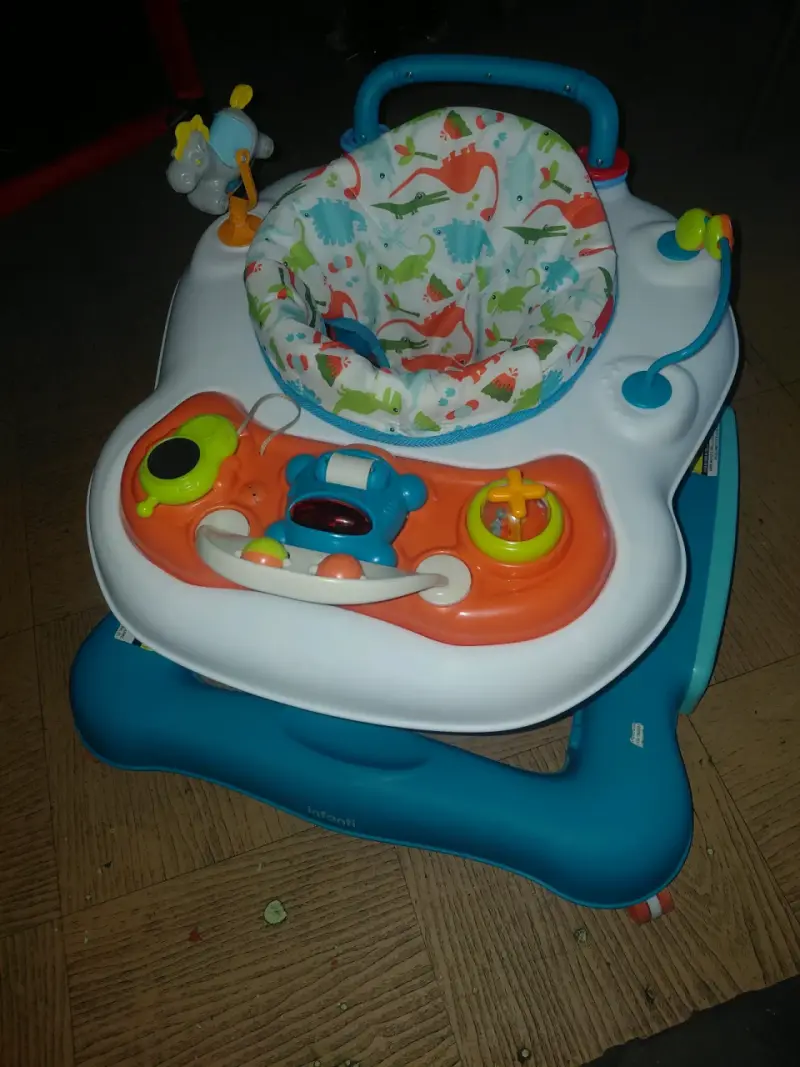 Caminador para bebé Infanti 5 en 1 multicolor - 1