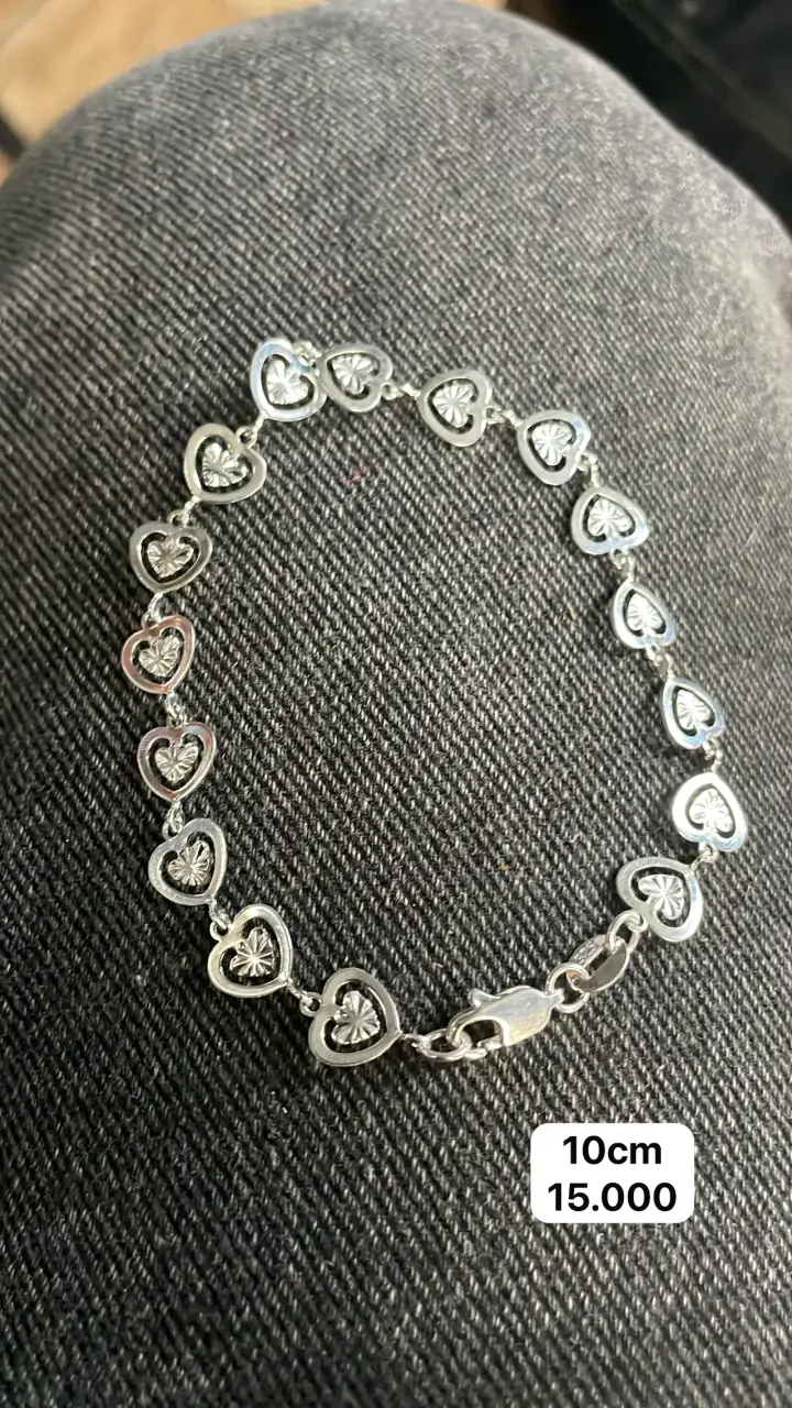 Pulsera de corazones en plata 10 cm