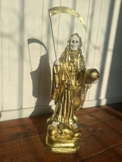 Figura Santa Muerte Dorada 43 cm yeso - miniatura 1