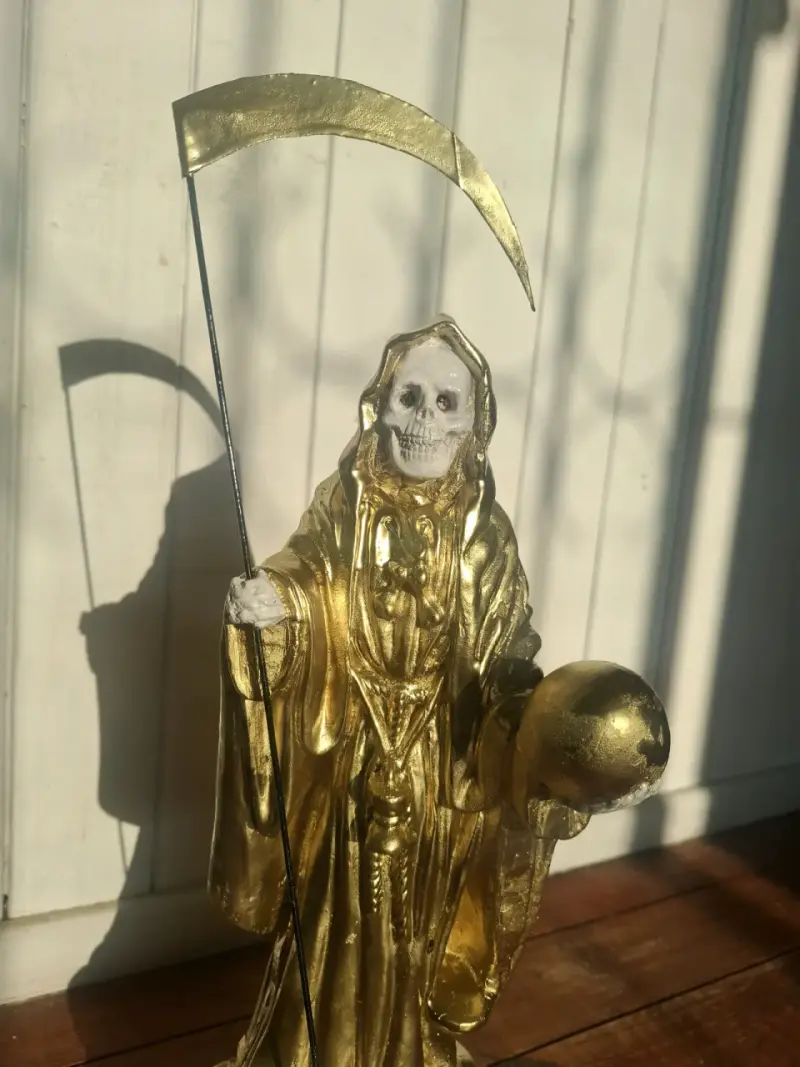 Figura Santa Muerte Dorada 43 cm yeso - 6