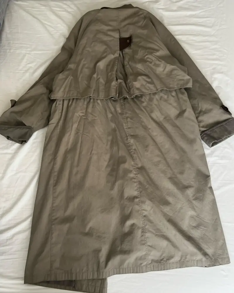 Gabardina beige con forro a cuadros - 1