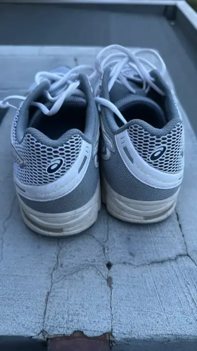 Zapatillas deportivas Asics blancas para correr - miniatura 3