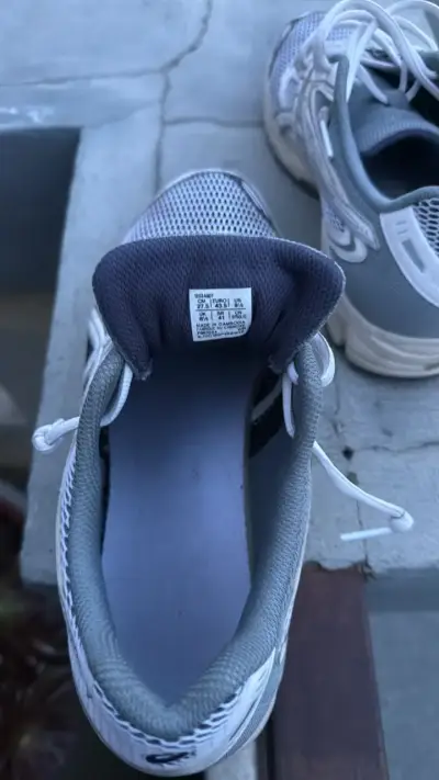 Zapatillas deportivas Asics blancas para correr - miniatura 4