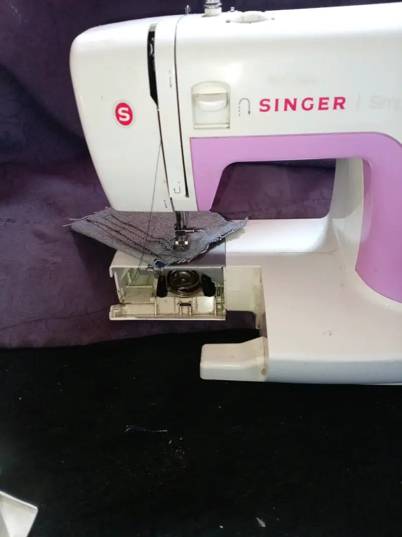 Máquina de Coser Singer Simple con Pedal - 2