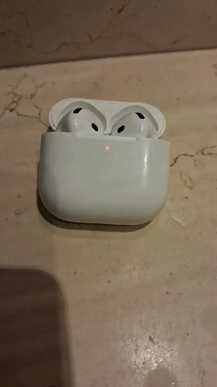 Airpods 4 cancelación de ruido - 1