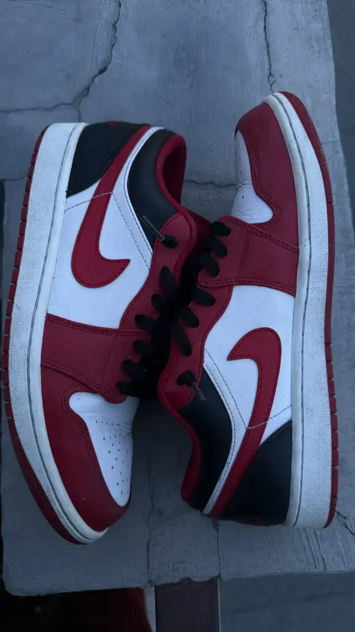 Zapatillas air Jordan 1 rojas y blancas - 2