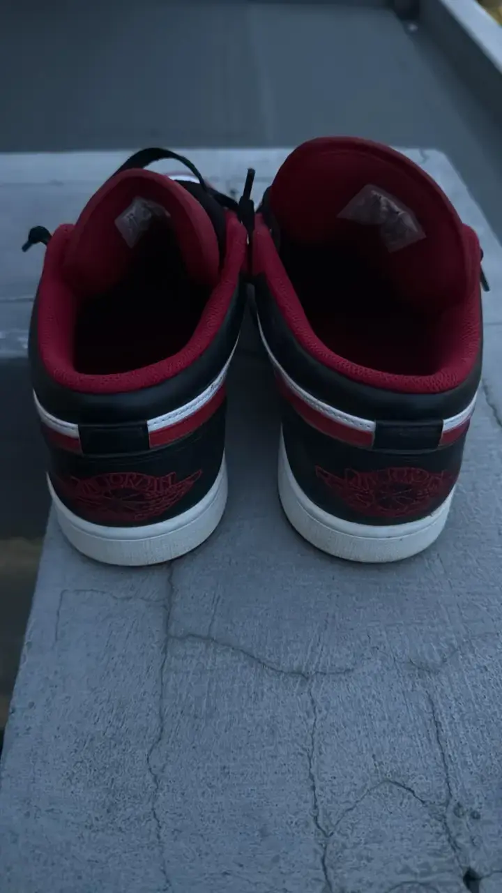 Zapatillas air Jordan 1 rojas y blancas - 3