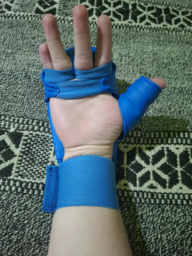 Guantes de karate Azules Ovins Talla S - 4