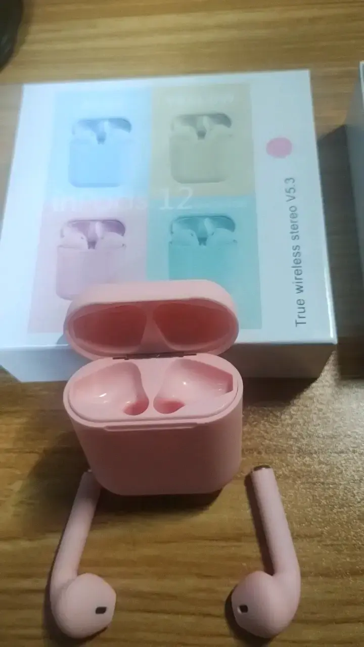 Audífonos inalámbricos rosa con estuche - 3
