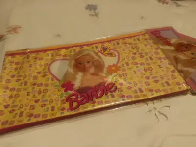 Estuche Barbie village sellado - miniatura 3