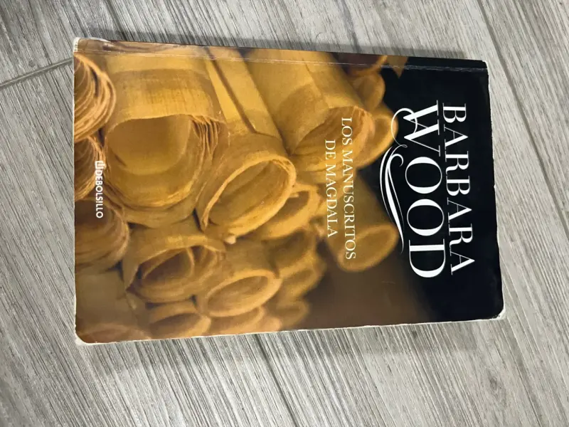 Libro 'Los Manuscritos de Magdala' de Barbara Wood
