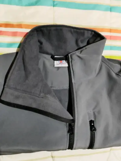 Chaqueta Softshell Gris para Hombre - miniatura 1