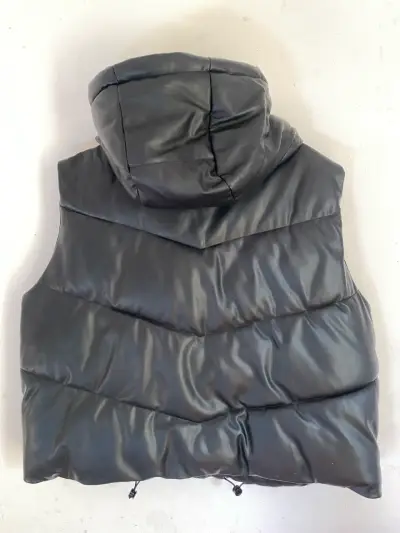Parka acolchada negra con capucha Zara - miniatura 4