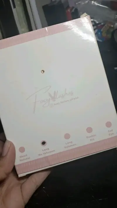 Kit de Pestañas Magnéticas Foxy Lashes - miniatura 2