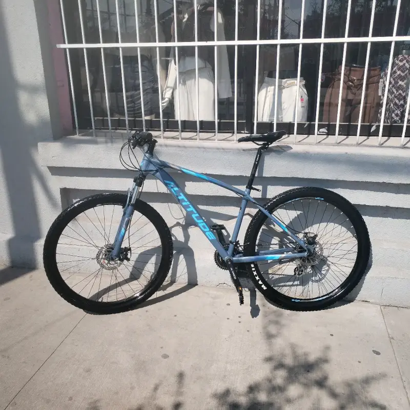Bicicleta montaña Altitude azul con frenos de disco - 6