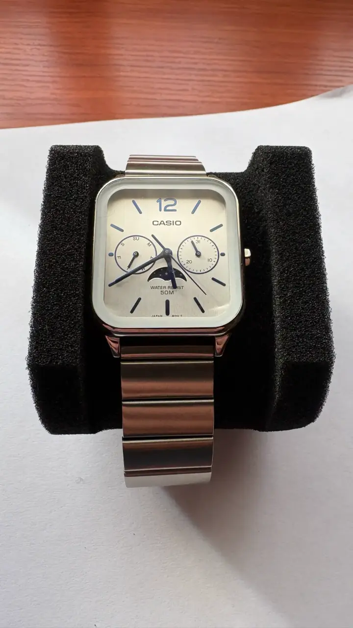 Reloj Casio de acero inoxidable resistente al agua - 2