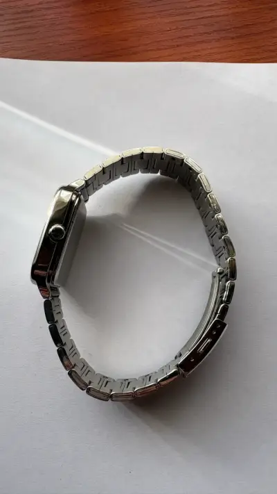 Reloj Casio de acero inoxidable resistente al agua - miniatura 3