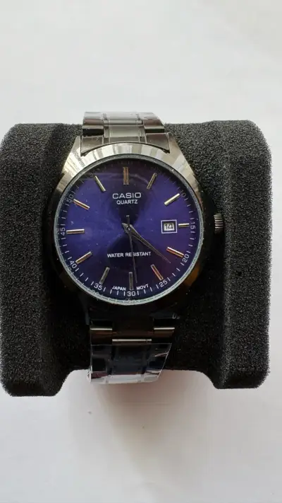 Reloj Casio Quartz Resistente al Agua - miniatura 1