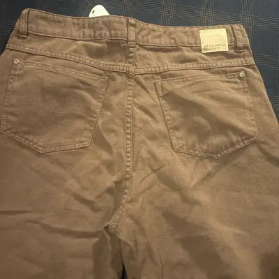 Pantalones De La Ostia marrones talla 44 - miniatura 2