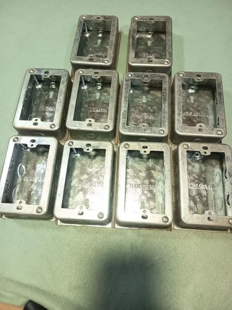 10 Cajas Eléctricas Tipo Chuqui Pregalvanizadas - 1