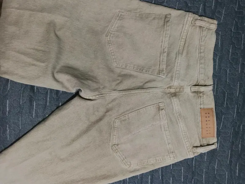 Jeans beige para mujer  PacSun en buen estado - 4