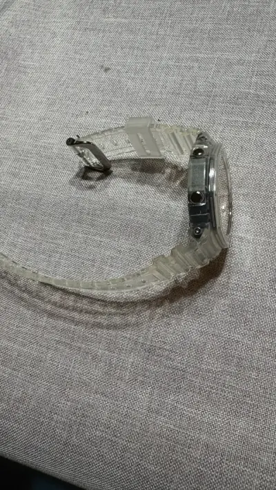 Reloj Casio G-Shock Transparente Resistente al Agu - miniatura 5