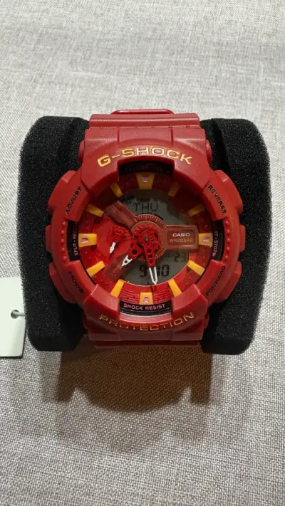 Reloj Casio G-Shock rojo resistente al agua - miniatura 1