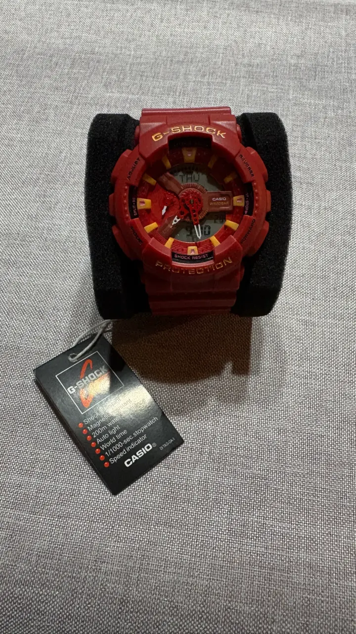 Reloj Casio G-Shock rojo resistente al agua - 2