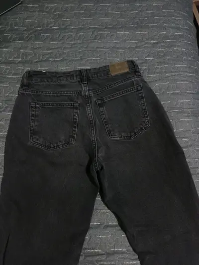 Jeans negros Zara para mujer talla 34 - miniatura 4