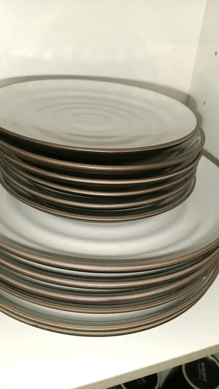 Juego de platos y tazas de cerámica negra basement - 3
