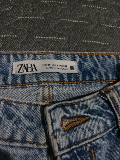 Jeans Zara azul claro talla 36 - miniatura 1