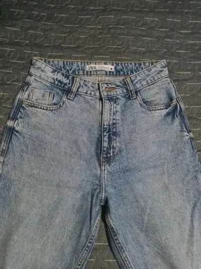 Jeans Zara azul claro talla 36 - miniatura 2