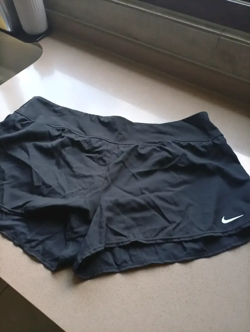 Shorts deportivos Nike negros talla XL - 5