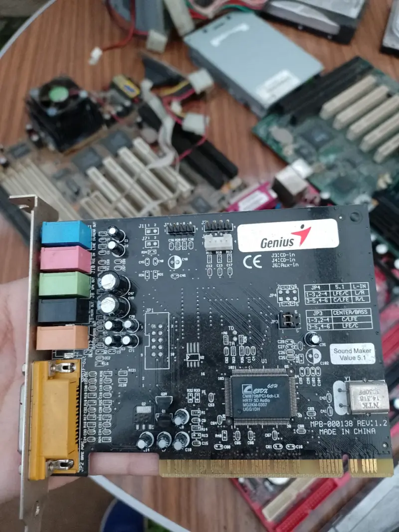 Tarjeta de sonido Genius Sound Maker 5.1
