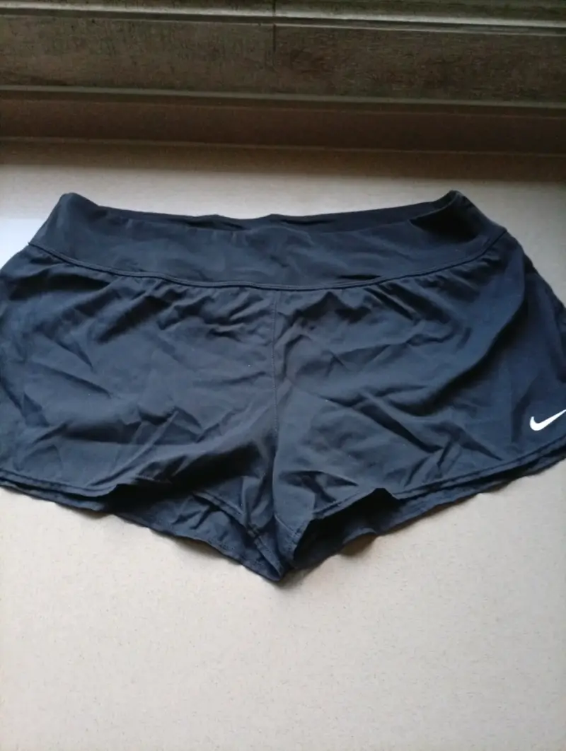 Shorts deportivos Nike negros talla XL - 1