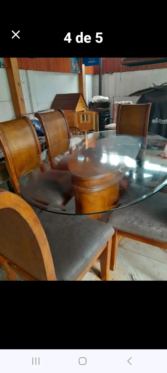 Juego de comedor de vidrio y madera con sillas - 1