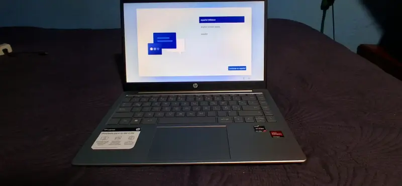 Notebook HP 14-EM0015LA AMD ryzen 7 7730U - 1