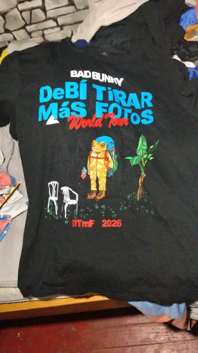 Polera negra Bad Bunny World Tour 2026 - miniatura 1