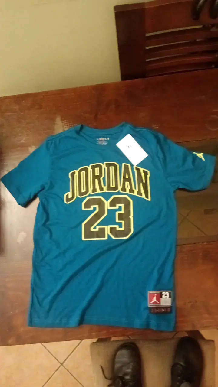 Polera Jordan air para niños talla L (147-163cm) - 1