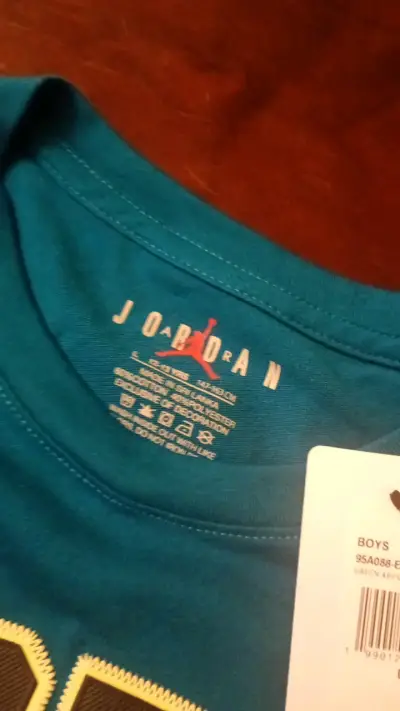 Polera Jordan air para niños talla L (147-163cm) - miniatura 3