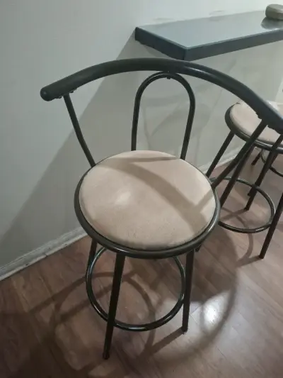 Juego de 3 sillas de bar con asiento beige - miniatura 2