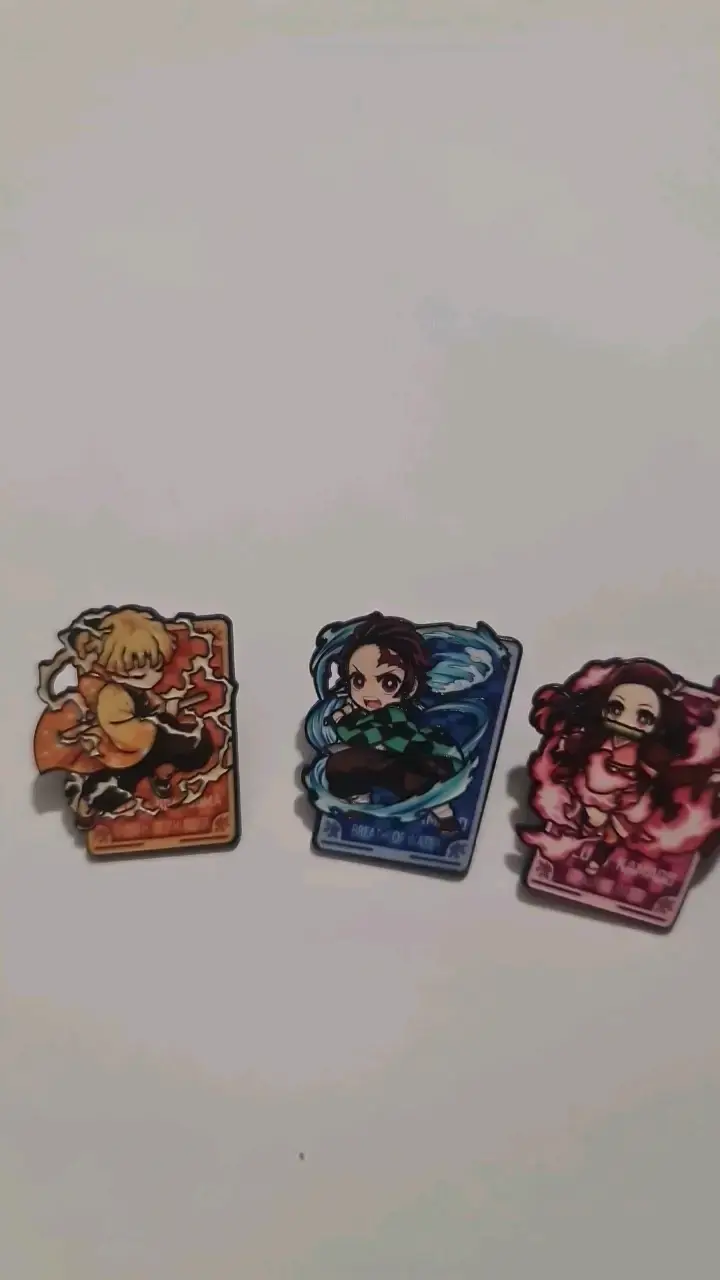 Set de pines de personajes anime - 1