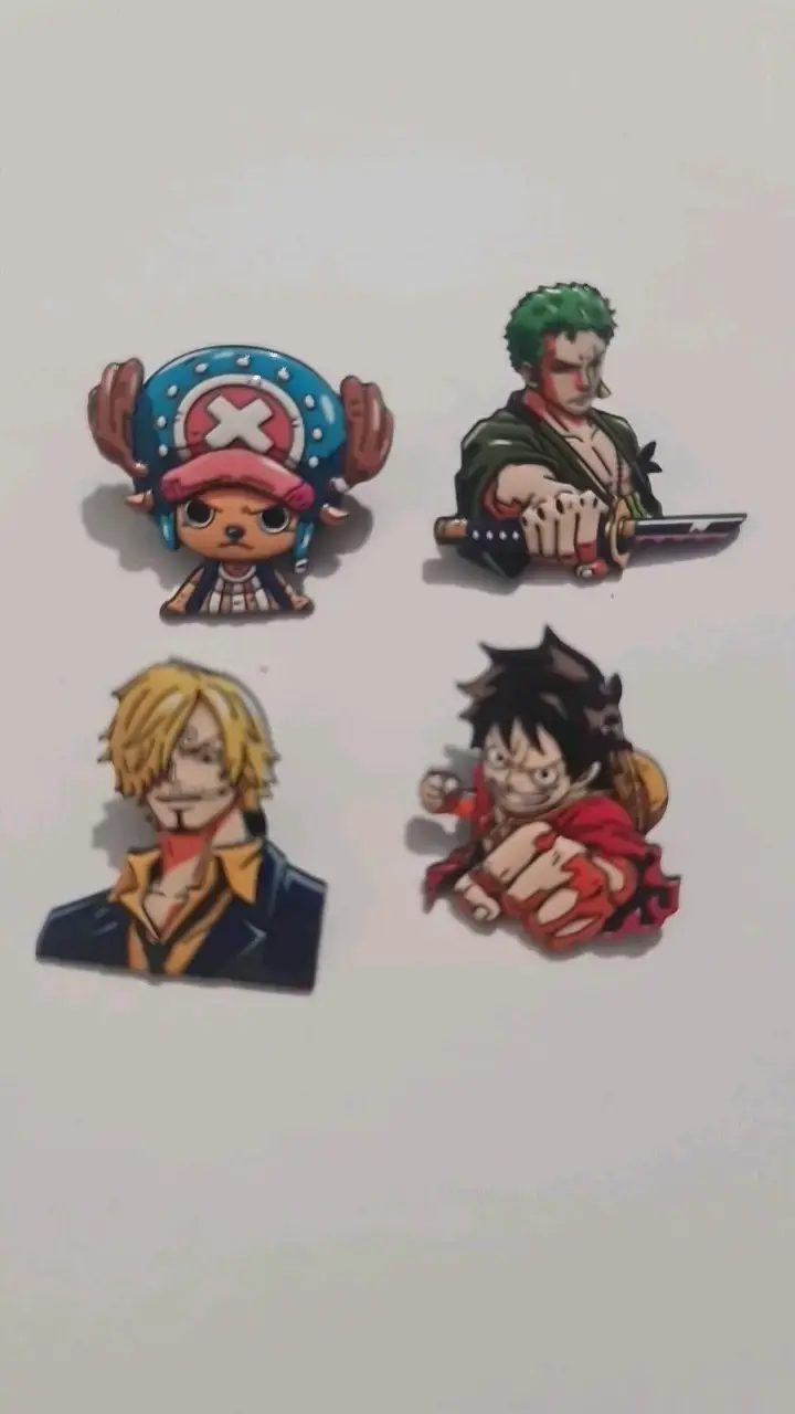 Set de pines de personajes de anime - 2