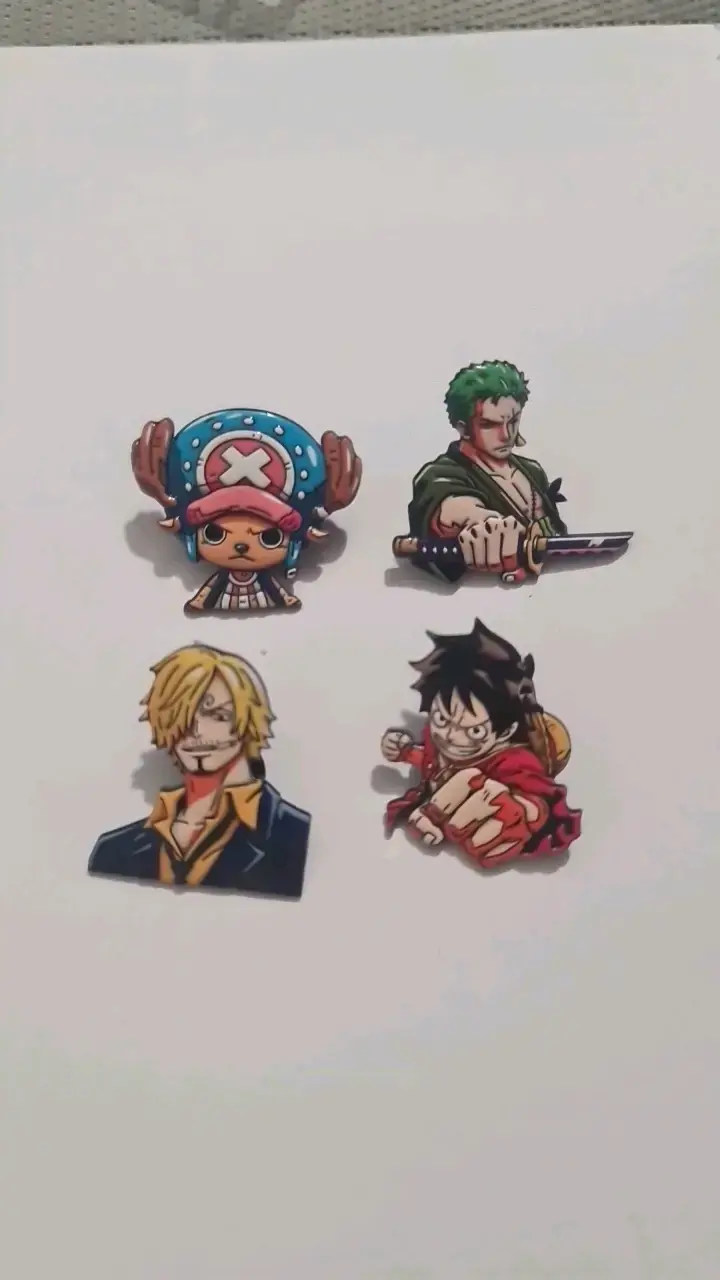 Set de pines de personajes de anime - 3